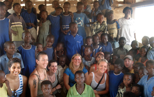 volunteer-work-with-children-in-ghana