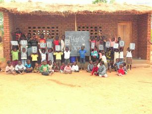 malawi-mapanje-school-big-thank-you-to-departing-volunteers