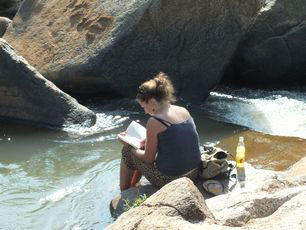 malawi-volunteer-aisling-chilling-at-the-river